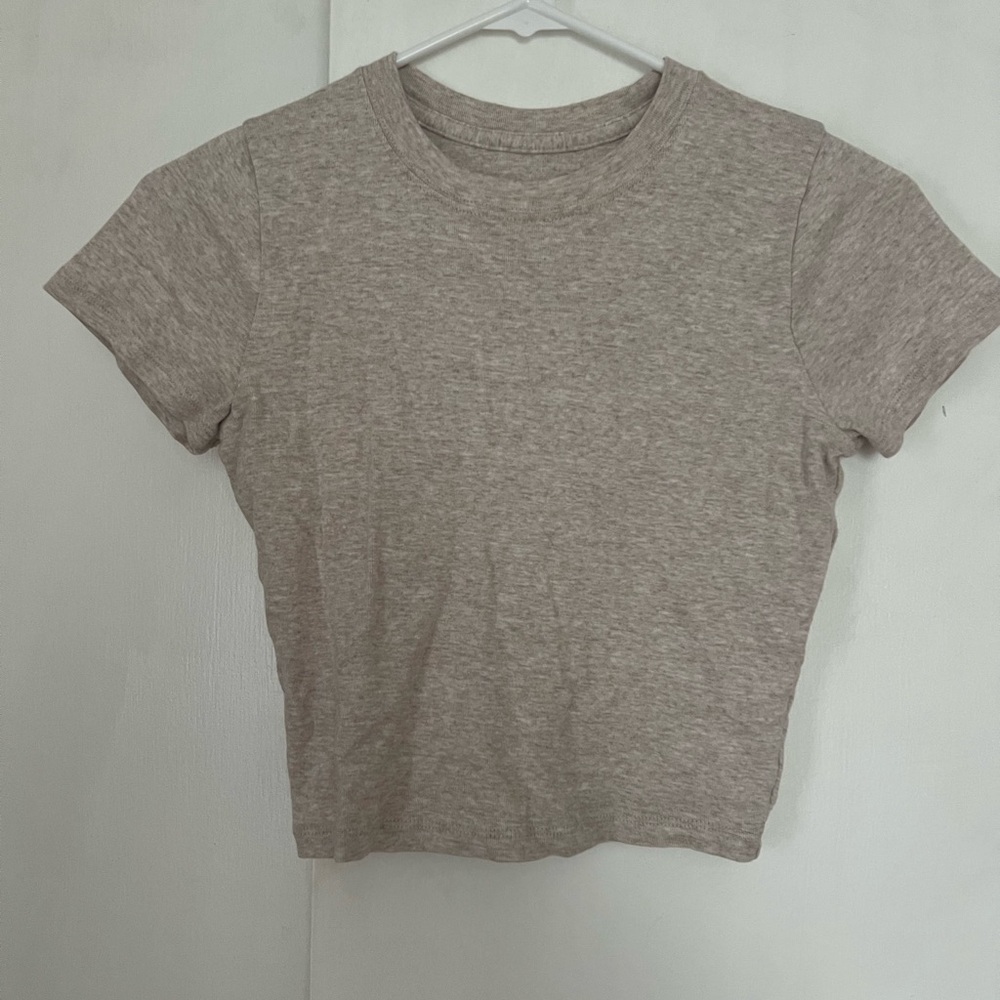 Hollister Heathered Beige Short Sleeve Tee